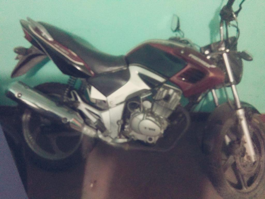 Moto Premier 150