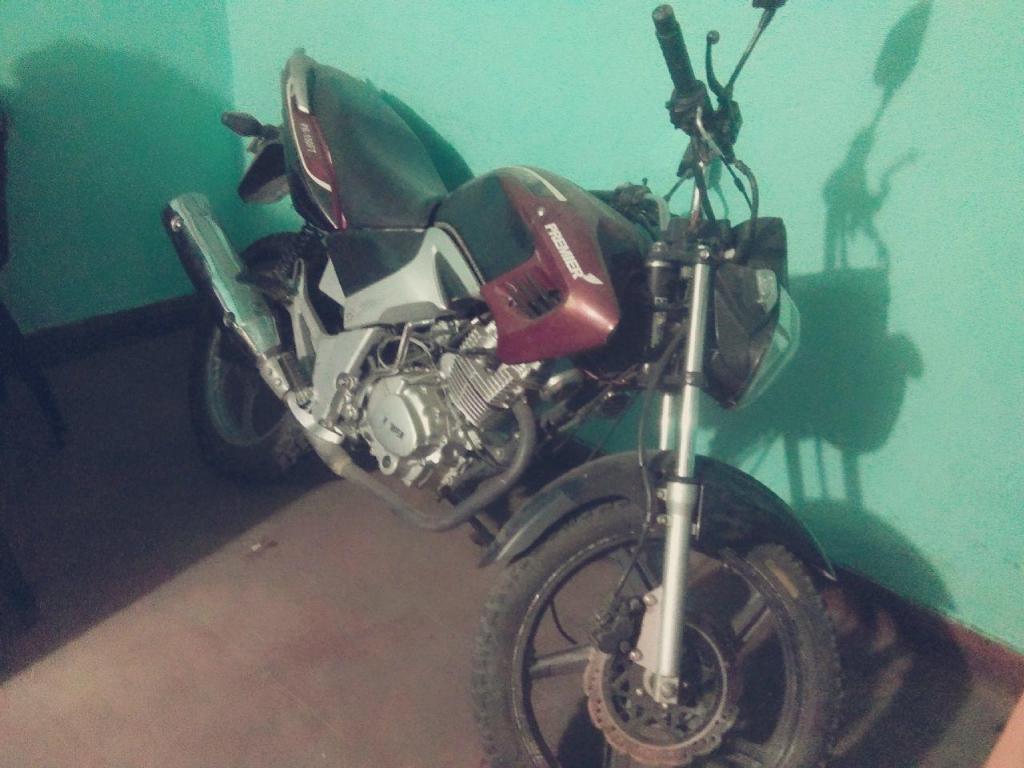 Moto Premier 150