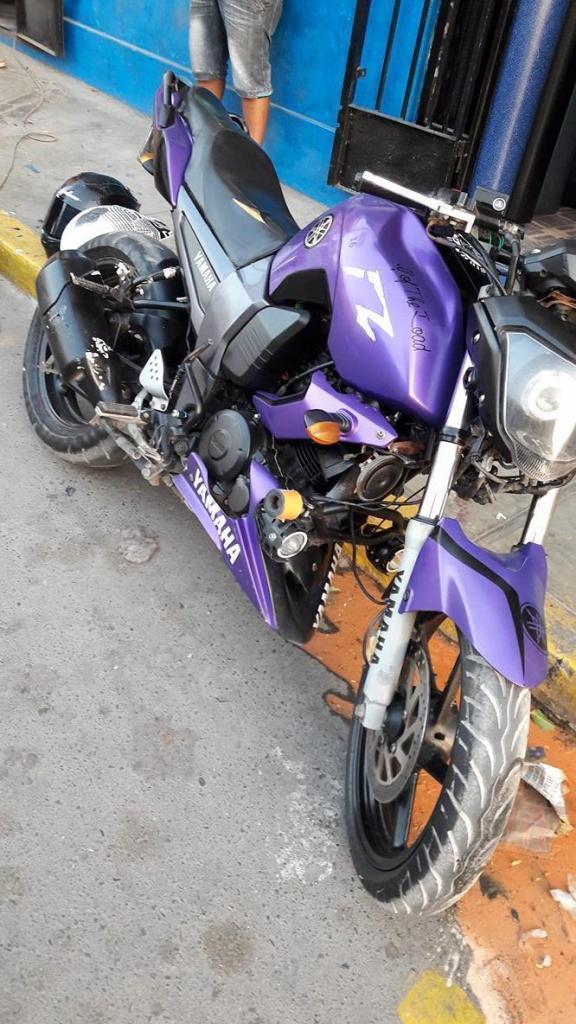 se vende moto fz