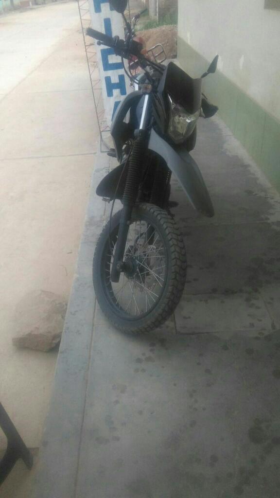 Vendo Moto Lineal Akt 200cc