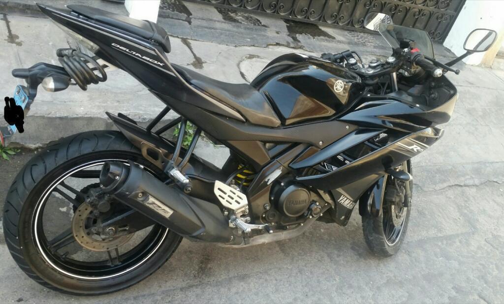 Vendo R- 15 Pistera Yamaha