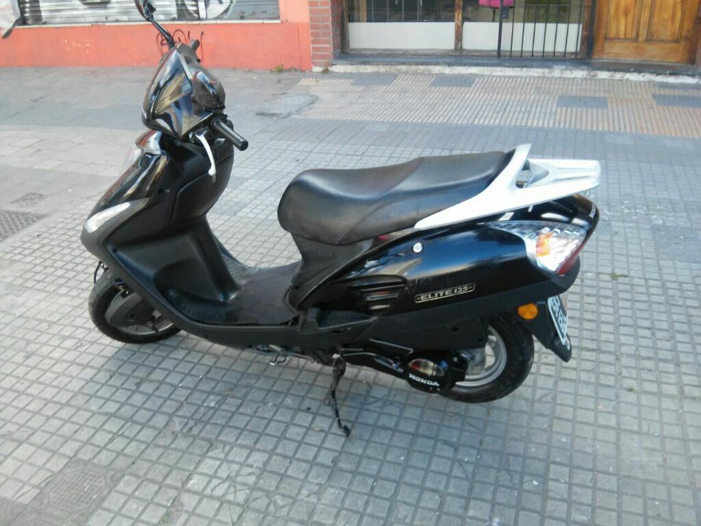 VENDO MOTO ELITE