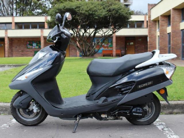 VENDO MOTO ELITE