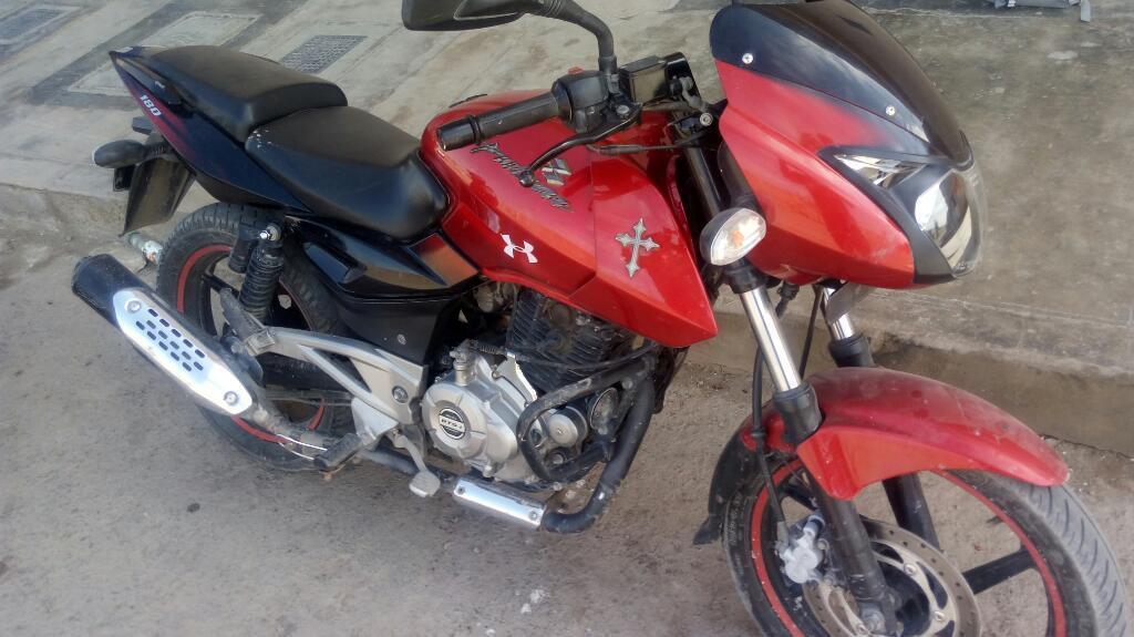 Vendo Moto Pulsar 180 - 2014 Modelo 2015