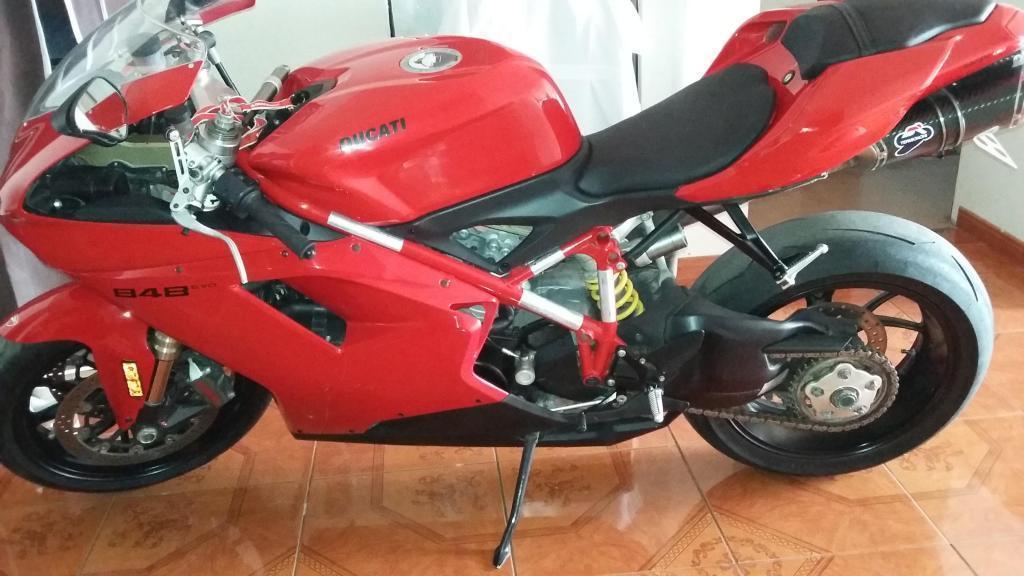 ducati 848 2011....impecable