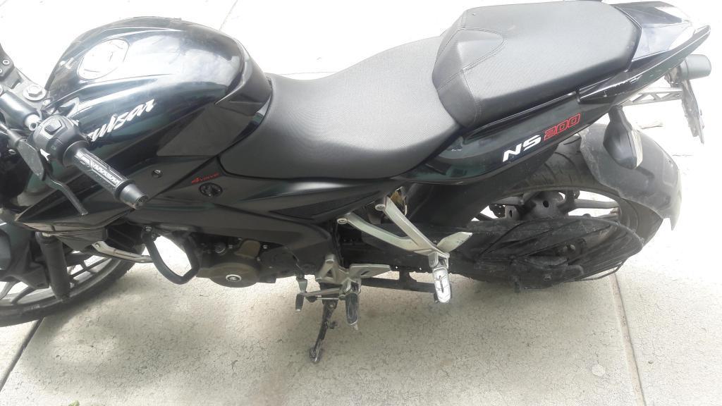 Moto lineal Pulsar NS 200 año 2016 km 4800 comunicarse 945401780