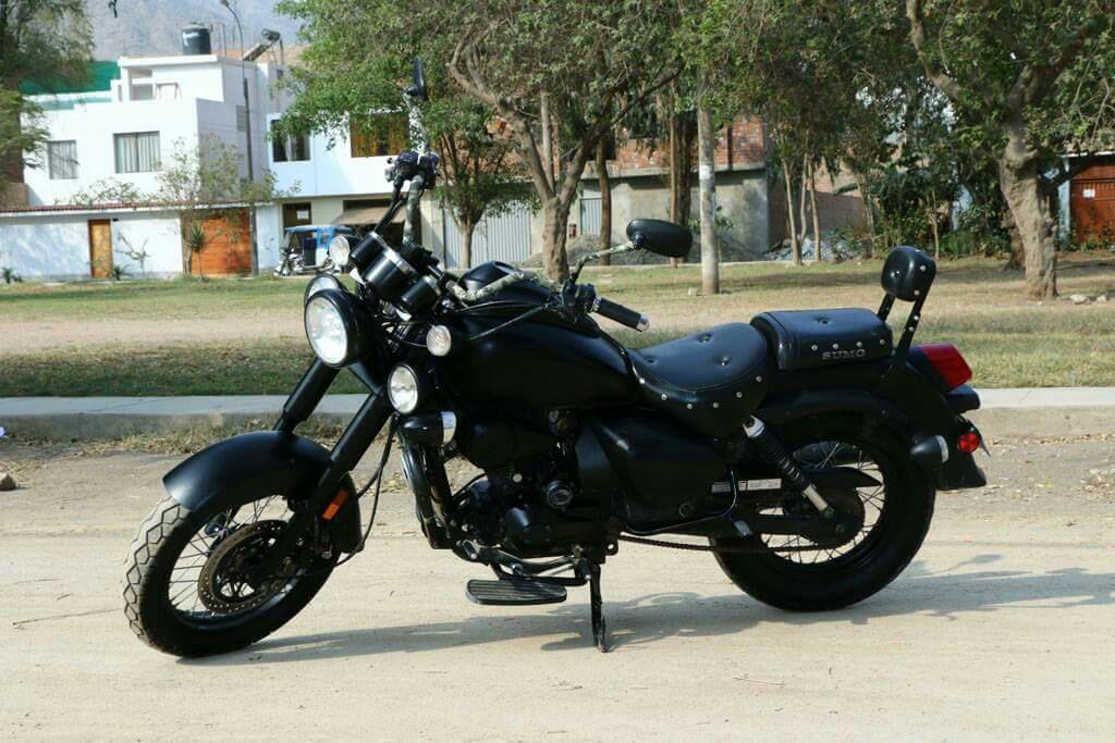 Moto 250 Negro Mate