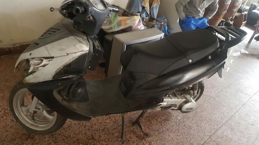 Vendo Moto Scooter Mavila
