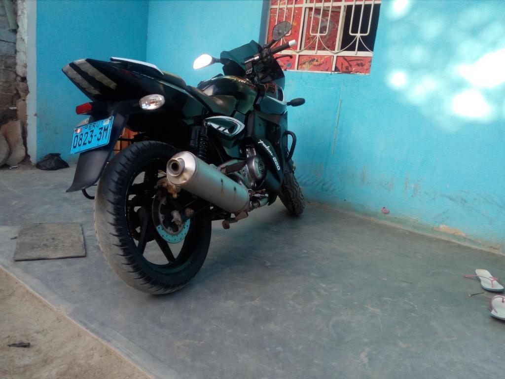 Pulsar 220f