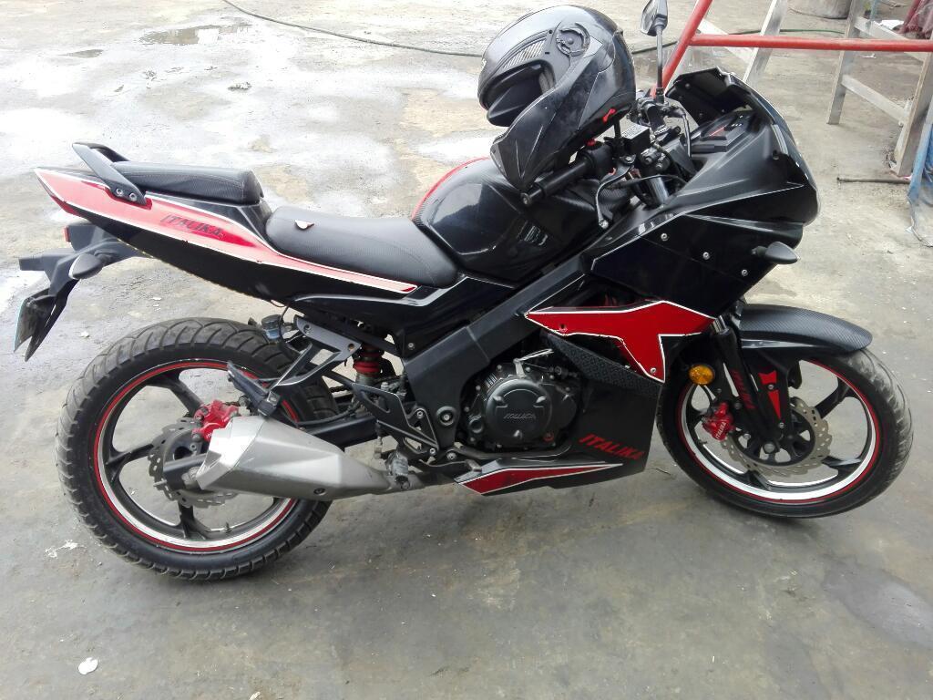 Se Vende Moto Lineal Italika Rt200