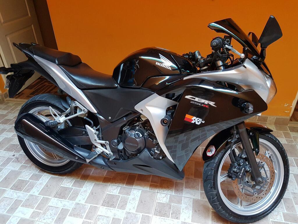 Honda Cbr250r