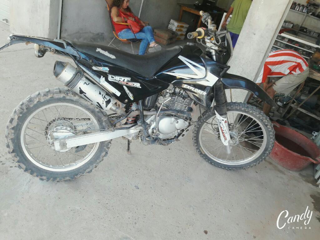 Vendo Moto Quinqui Negra