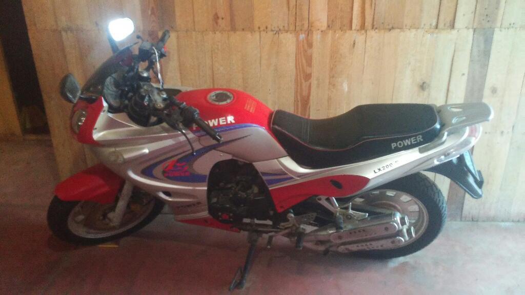 Vendo Moto por Salud