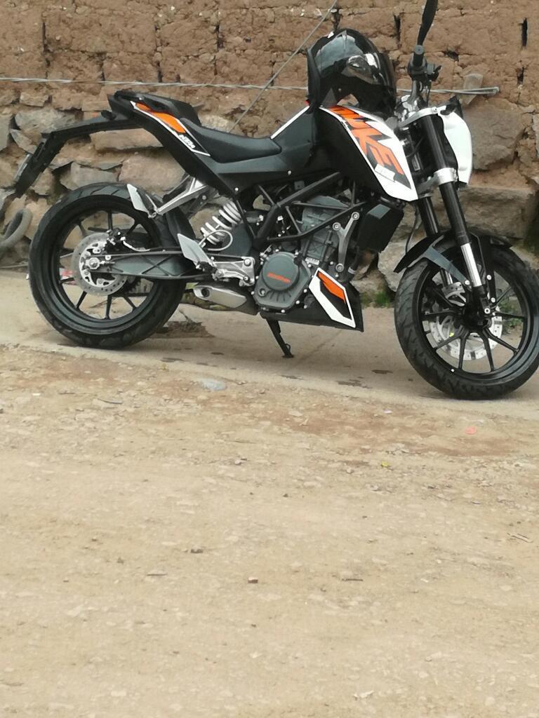 Moto Ktm 200 en Cusco