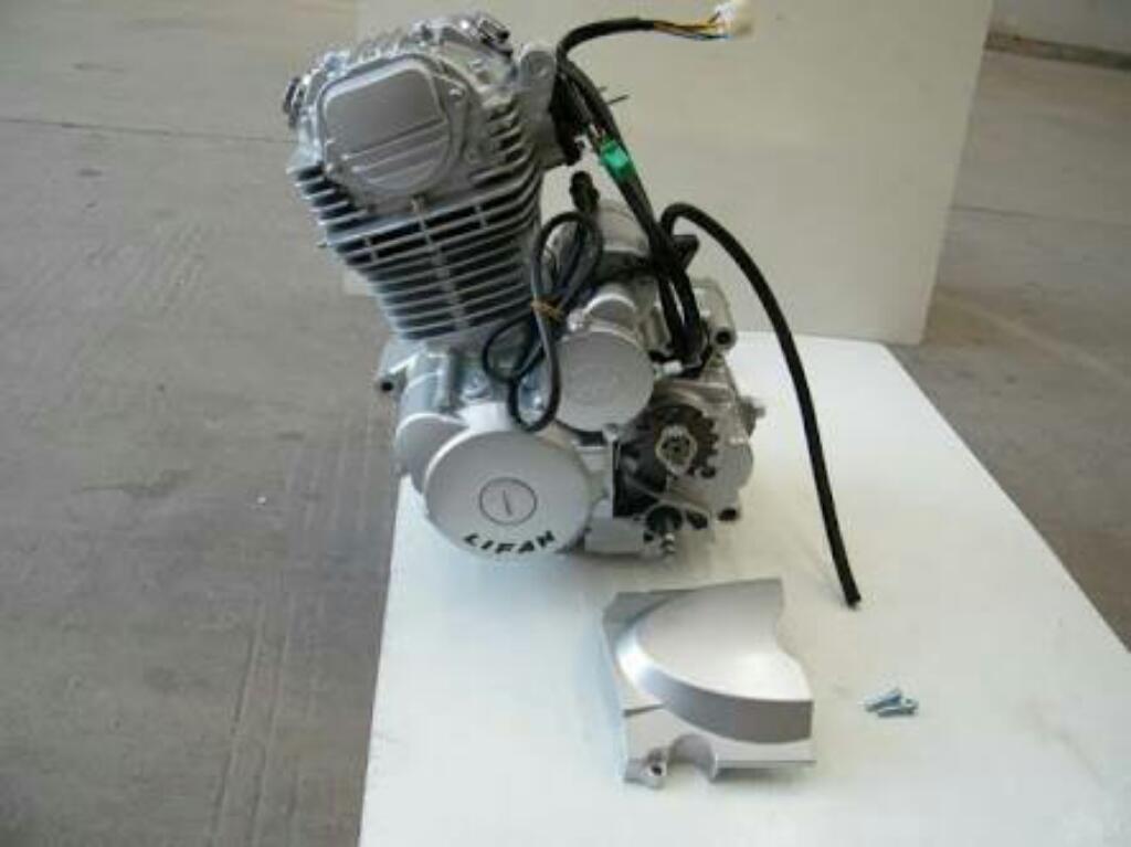 Motor Lifan 200
