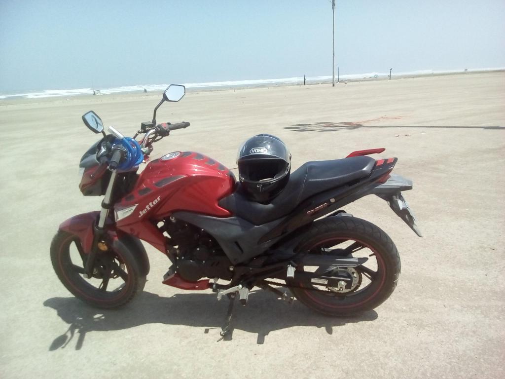 Moto lineal / Motor 250 , si estás interesado llamar al 935658436